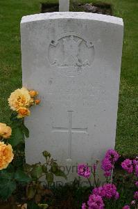 Lillers Communal Cemetery - Chandler, W L