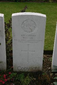 Lillers Communal Cemetery - Clark, W