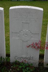 Lillers Communal Cemetery - Collins, J