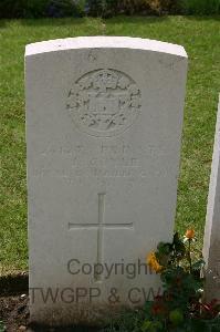 Lillers Communal Cemetery - Coyle, John