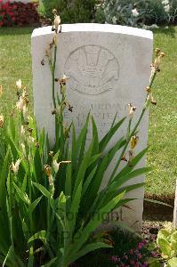 Lillers Communal Cemetery - Davies, Evan