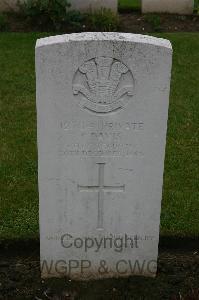 Lillers Communal Cemetery - Davis, Edward