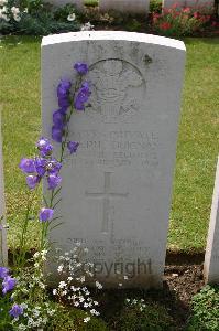 Lillers Communal Cemetery - Duignan, Joseph