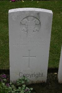 Lillers Communal Cemetery - Freegard, Alfred George