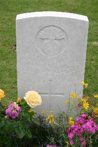 Lillers Communal Cemetery - Fullerton, W