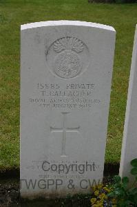 Lillers Communal Cemetery - Gallacher, T