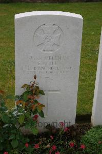 Lillers Communal Cemetery - Gill, E J