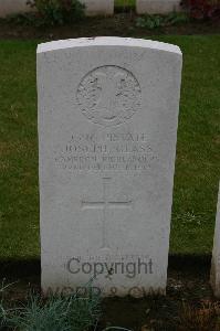 Lillers Communal Cemetery - Glass, Joseph