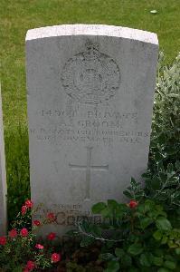Lillers Communal Cemetery - Groom, Alfred