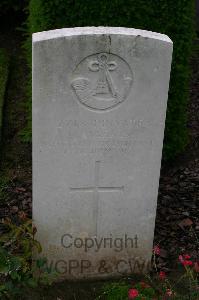 Lillers Communal Cemetery - Harris, George