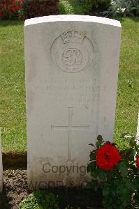 Lillers Communal Cemetery - Kingshott, William Ernest