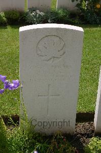 Lillers Communal Cemetery - Lane, Arthur Henry