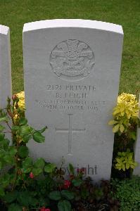 Lillers Communal Cemetery - Leigh, B