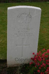 Lillers Communal Cemetery - Mabe, H