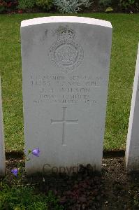 Lillers Communal Cemetery - Mahon, John Henry