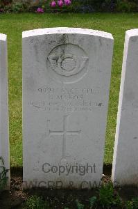 Lillers Communal Cemetery - Mason, George