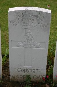 Lillers Communal Cemetery - Meadows, J