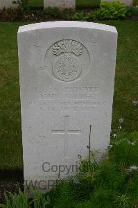 Lillers Communal Cemetery - Miller, John