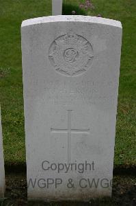 Lillers Communal Cemetery - Paterson, William