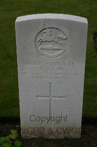 Lillers Communal Cemetery - Reid, T