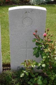 Lillers Communal Cemetery - Ripper, Hubert Ashman Tucker