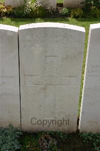 Lillers Communal Cemetery - Roach, William George