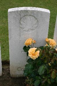 Lillers Communal Cemetery - Robinson, G E