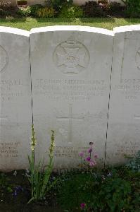 Lillers Communal Cemetery - Shaw, Harold Joseph