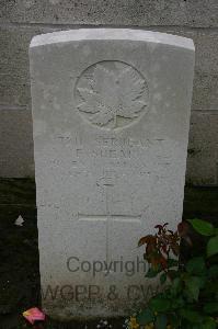 Lillers Communal Cemetery - Sheard, F