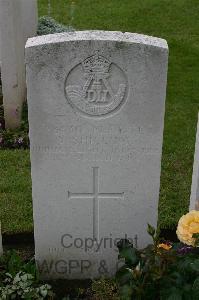 Lillers Communal Cemetery - Shilling, James