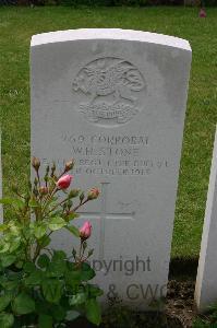 Lillers Communal Cemetery - Stone, W H