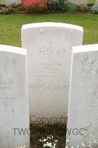 Lillers Communal Cemetery - Taru, 