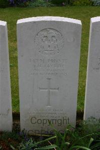 Lillers Communal Cemetery - Taylor, Samuel Mark