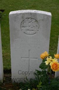 Lillers Communal Cemetery - Upton, Percy