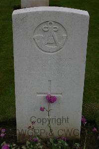 Lillers Communal Cemetery - Vyner, C J S