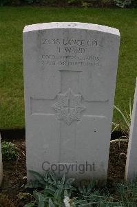 Lillers Communal Cemetery - Ward, T