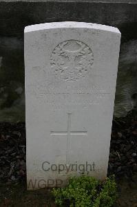 Lillers Communal Cemetery - Watt, Alexander Herd