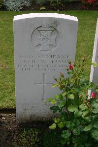 Lillers Communal Cemetery - Williams, Cecil