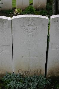 Lillers Communal Cemetery - Winall, Arthur Henry