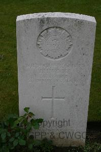 Lillers Communal Cemetery - Wood, J H