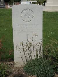 Bruay Communal Cemetery Extension - Baker, Tom
