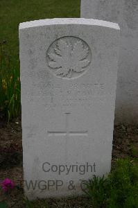 Bruay Communal Cemetery Extension - Cameron, Oliphant Hamilton