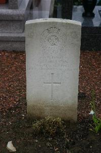 Cuinchy Communal Cemetery - Buchanan, J