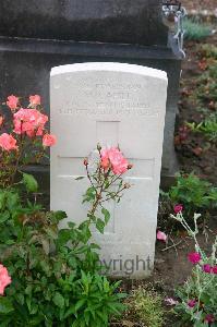 Cuinchy Communal Cemetery - Cahill, M