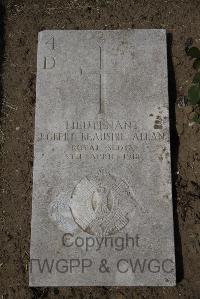 Wimereux Communal Cemetery - Allan, Robert Beausire