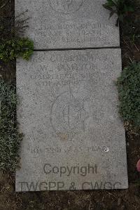 Wimereux Communal Cemetery - Ashton, Walter