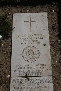 Wimereux Communal Cemetery - Badger, Norman McIntosh