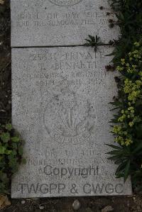 Wimereux Communal Cemetery - Bennett, Thomas