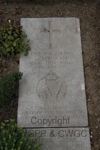 Wimereux Communal Cemetery - Bertram, Joseph
