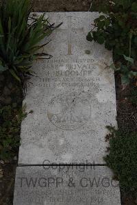 Wimereux Communal Cemetery - Blooman, J